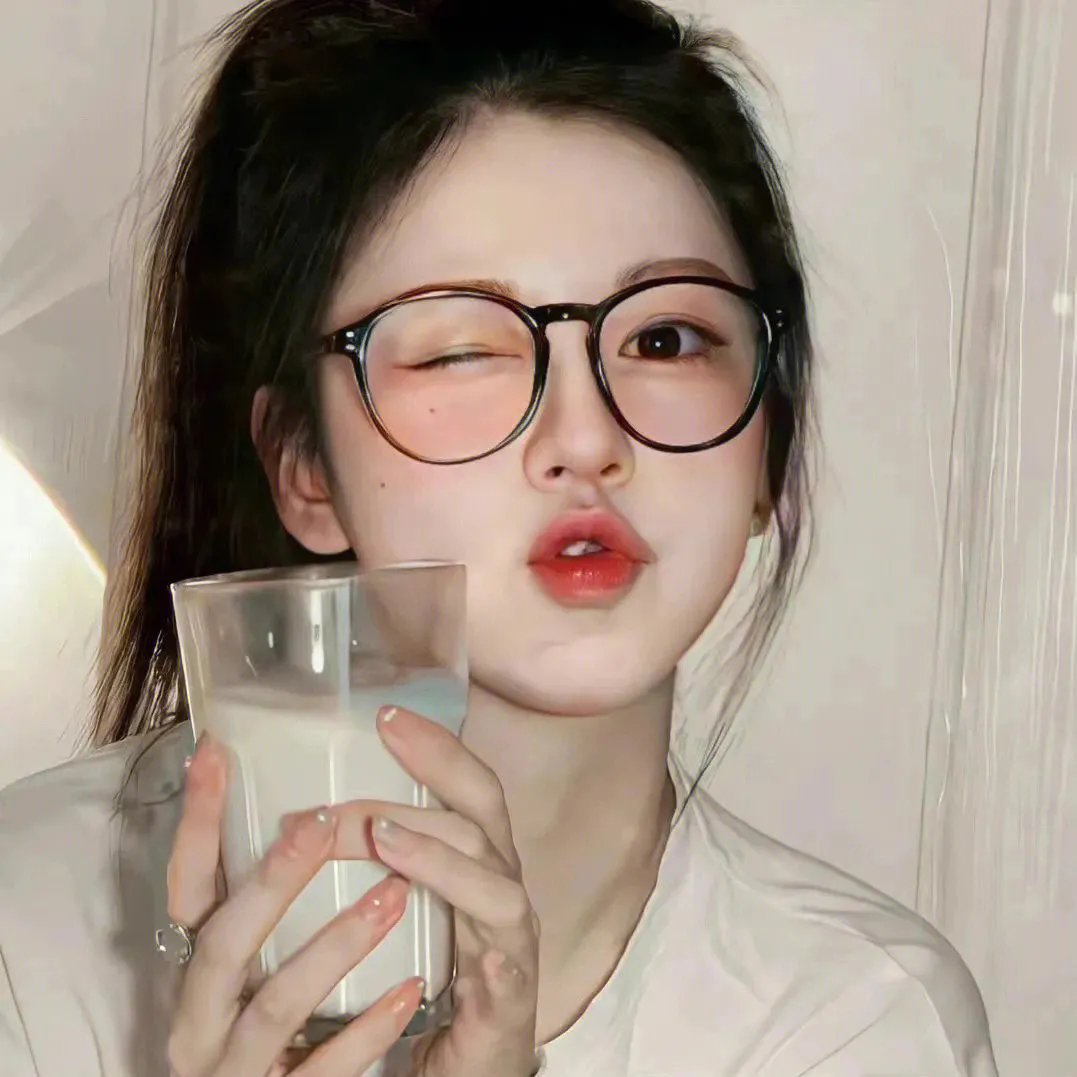 衣柜里的猫